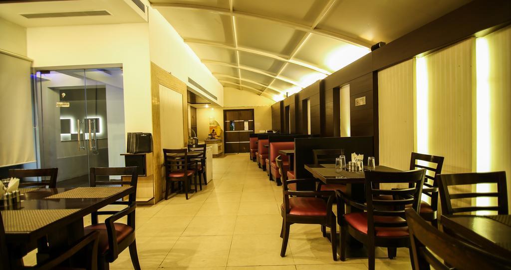The Prime Balaji Deluxe At New Delhi Railway Station - Free Airport Pickup Hotel Екстериор снимка