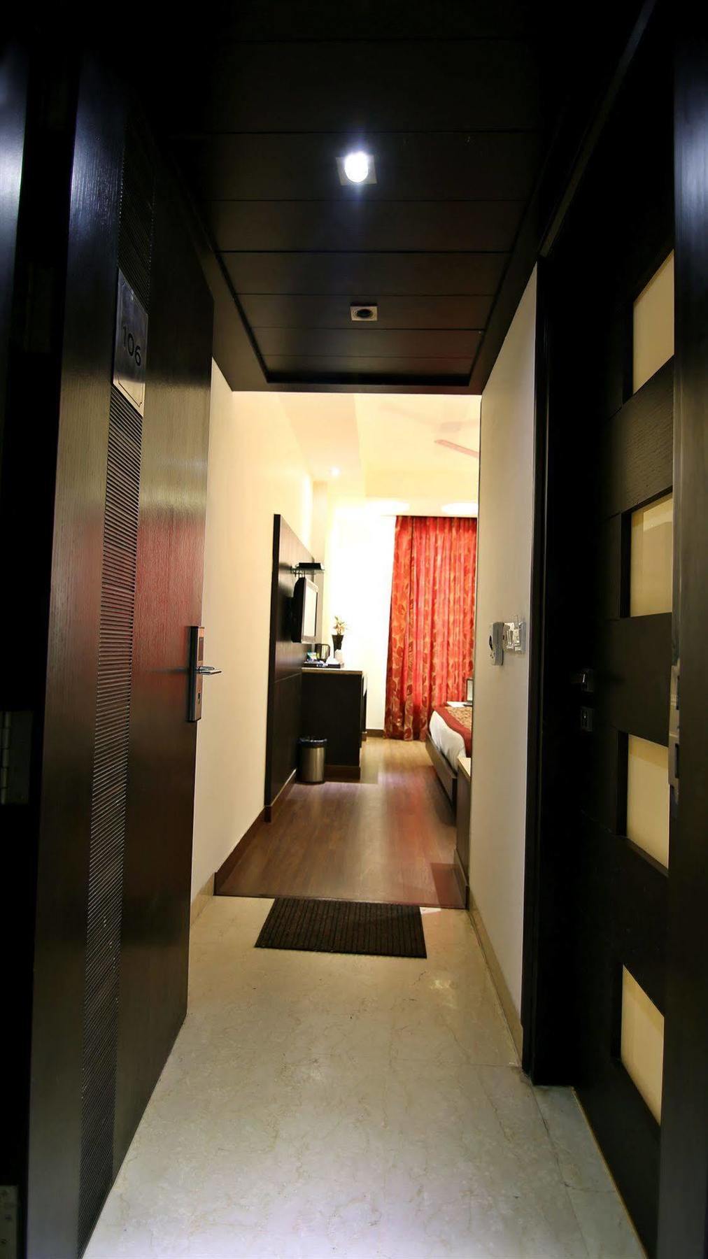 The Prime Balaji Deluxe At New Delhi Railway Station - Free Airport Pickup Hotel Екстериор снимка